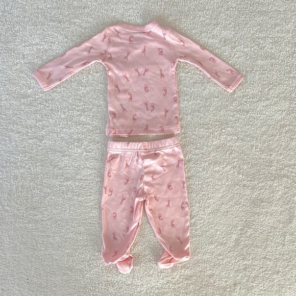 Carter’s Infant Set - Picture 2 of 7